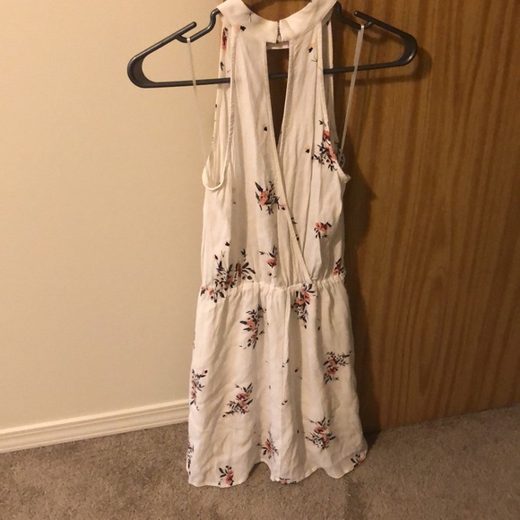 Dynamite keyhole floral dress - Size XS - Picture 2 of 2